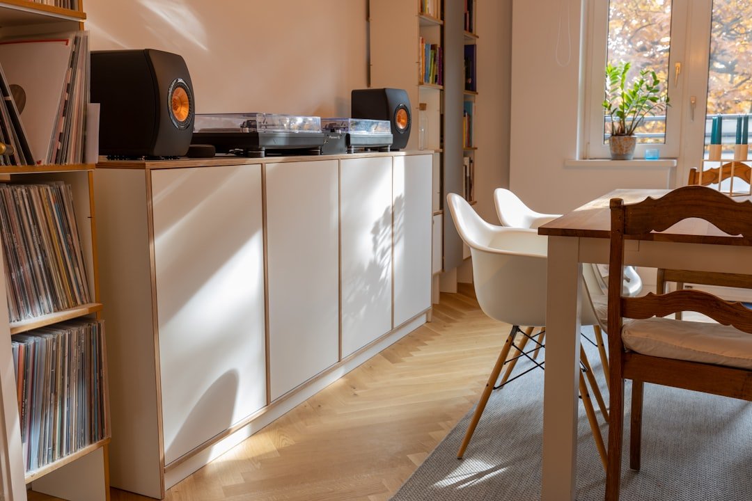 High-quality home sound system representing the focused listening experience of listening bars